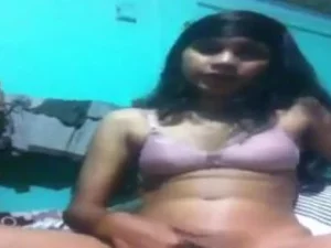 એક યુવાન ભારતીય દંપતી તેમના પ્રથમ લેબલિંગ સત્રમાં BDSM ની શોધ કરે છે.
